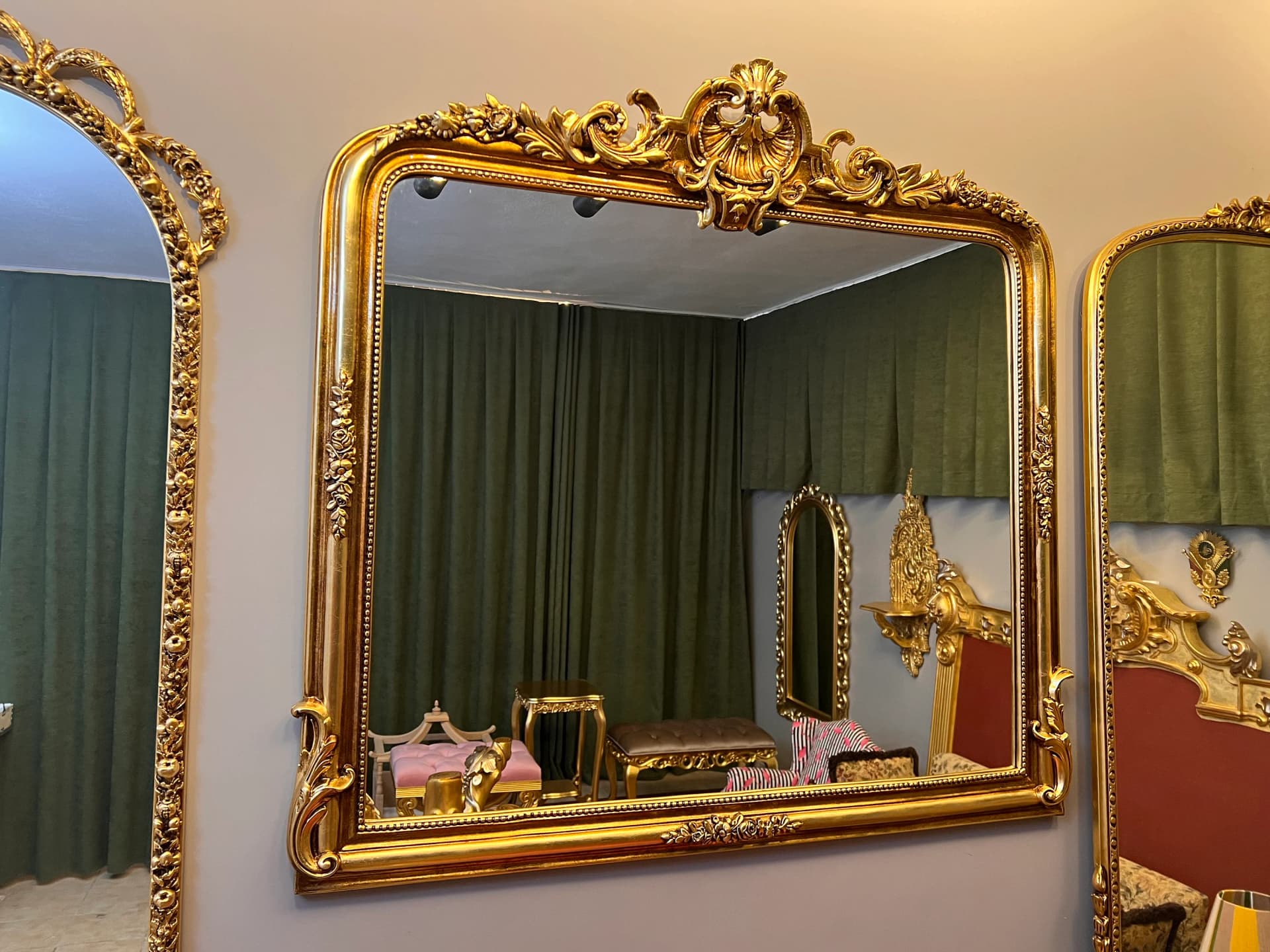 Shop Luxury Large Wall Mirror Styles for Statement Interiors