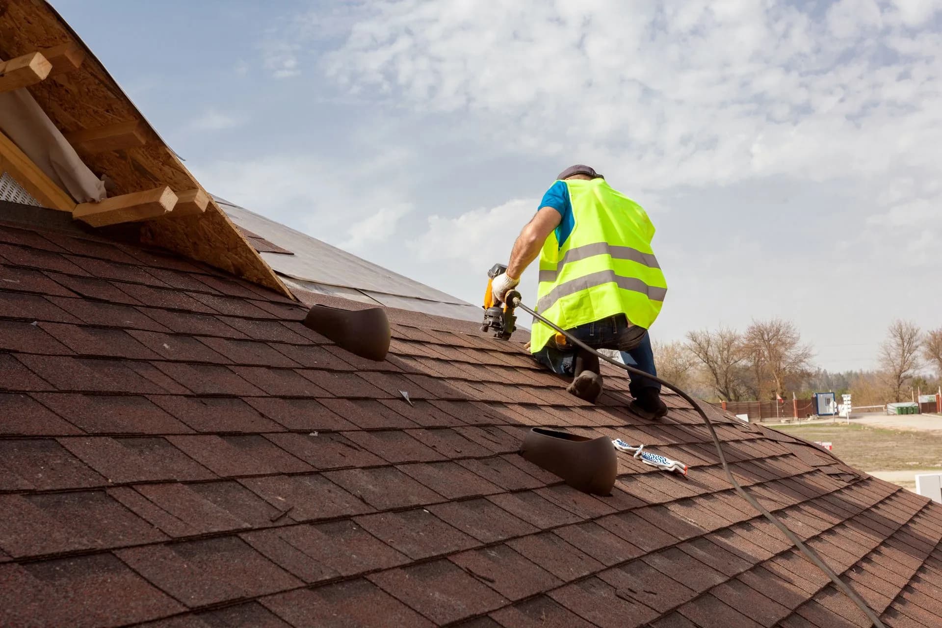 Signs It’s Time to Call Roofing Companies Near Me for an Inspection