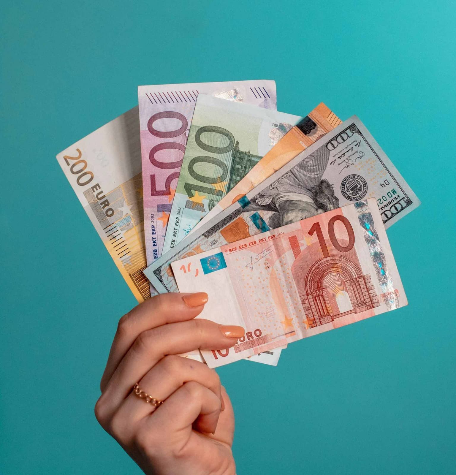 Expert Guide to Buy USD Without Losing Money