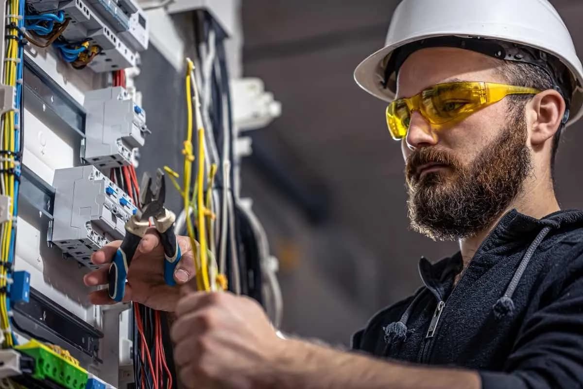 Why Electrical Maintenance Edmonton Businesses Can Rely On Matters