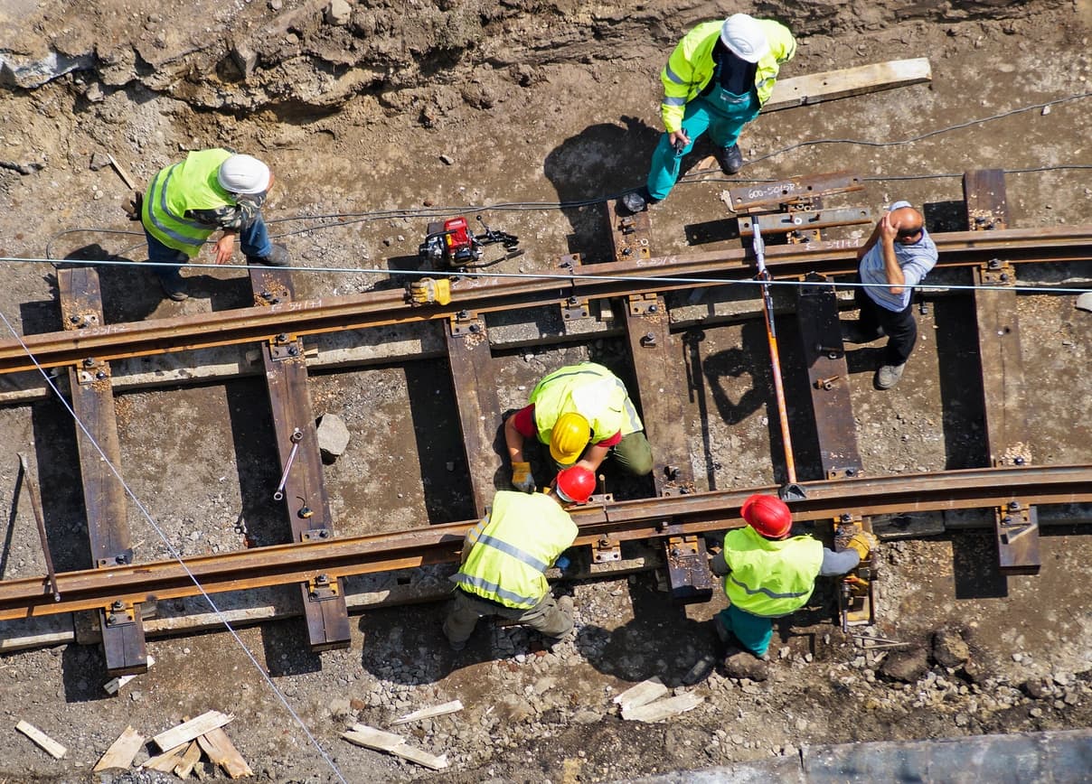 Professional Great Plains Rail Contractors | Universal Rail