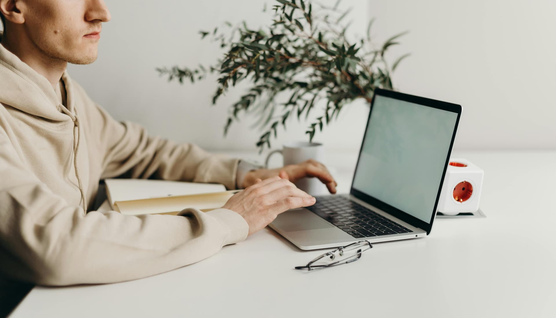Rent LinkedIn Profile Accounts to Unlock Higher Reply Rates