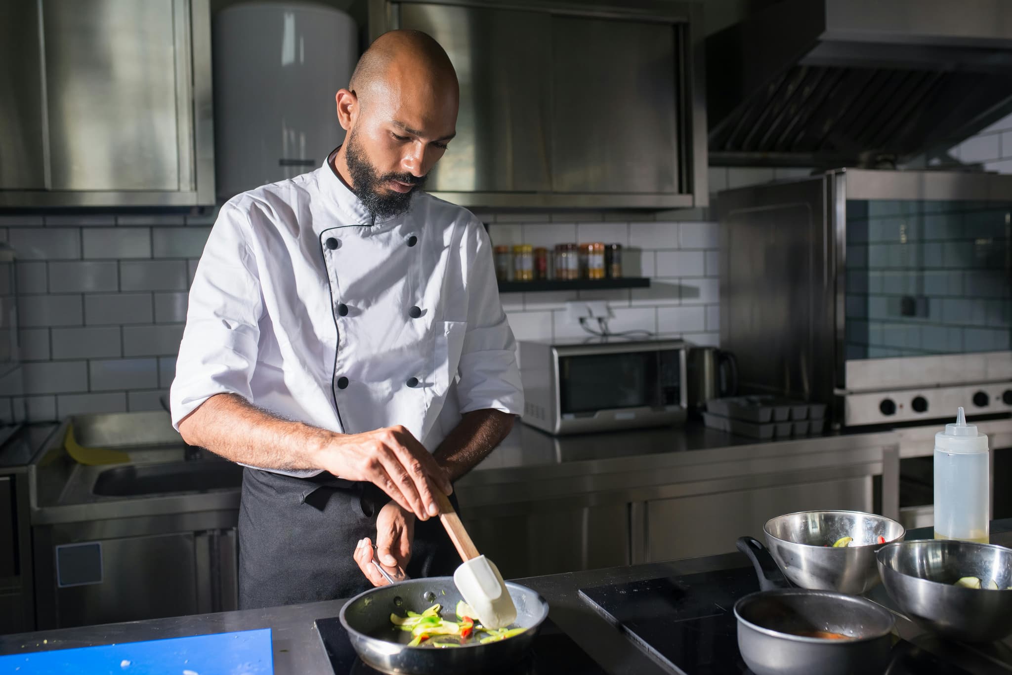 Discover the Finest Cookware NZ Brands, Handpicked for Quality