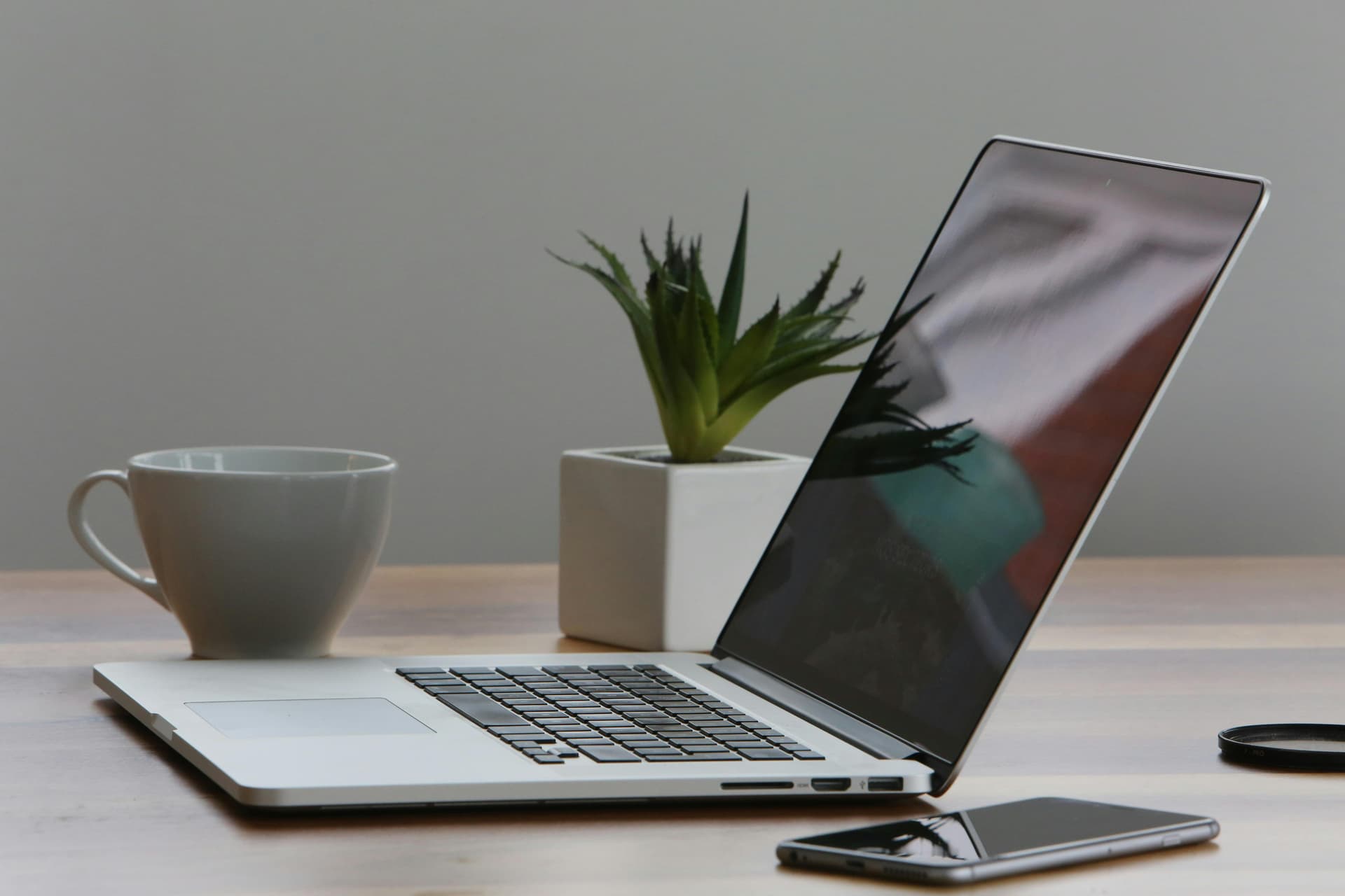 HOW TO CHOOSE THE RIGHT NURSING COURSEWORK WRITING SERVICE
