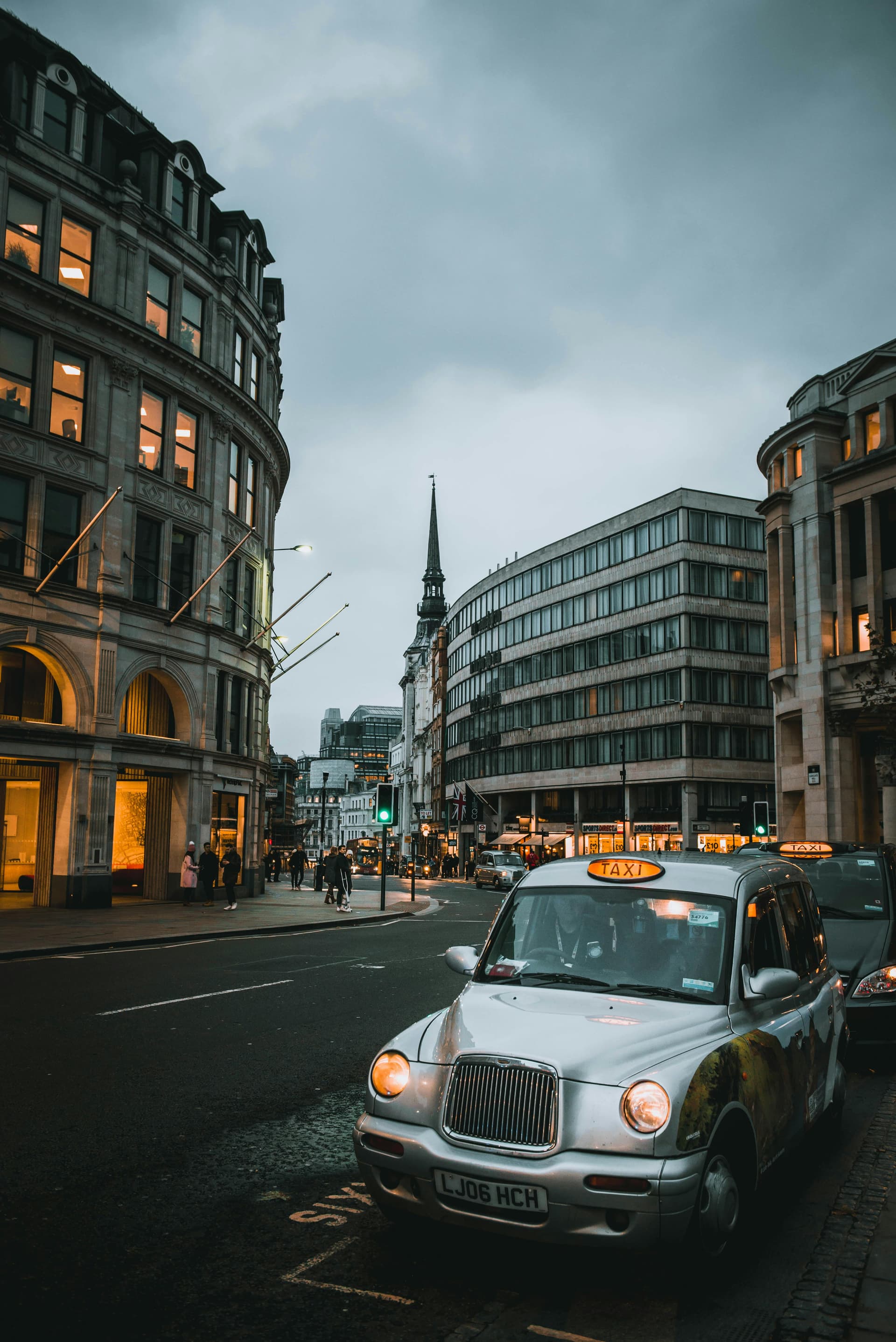West Byfleet Minicabs – Quick &amp; Convenient Travel
