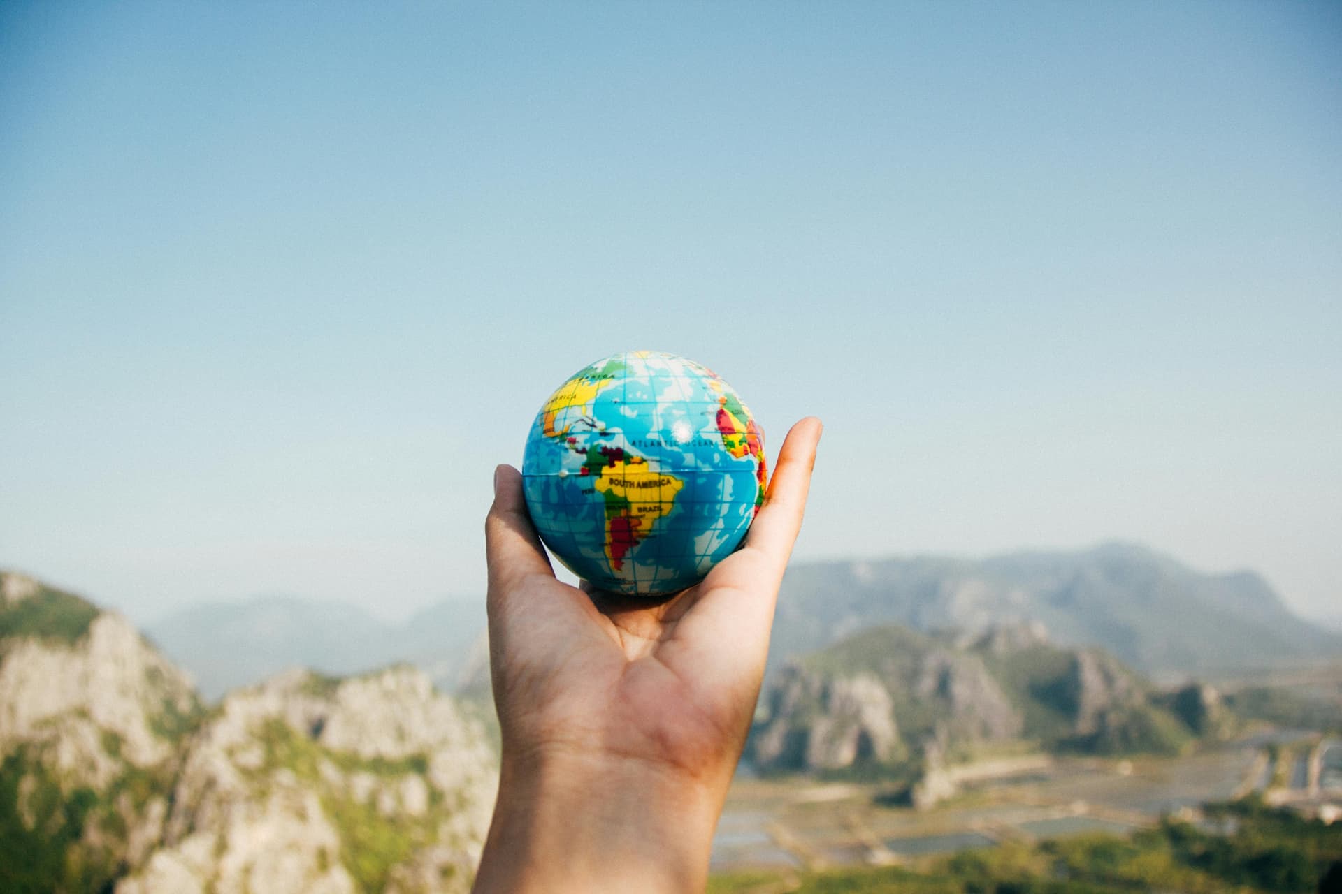 Family-Friendly Tips for Stress-Free Round the World Holidays