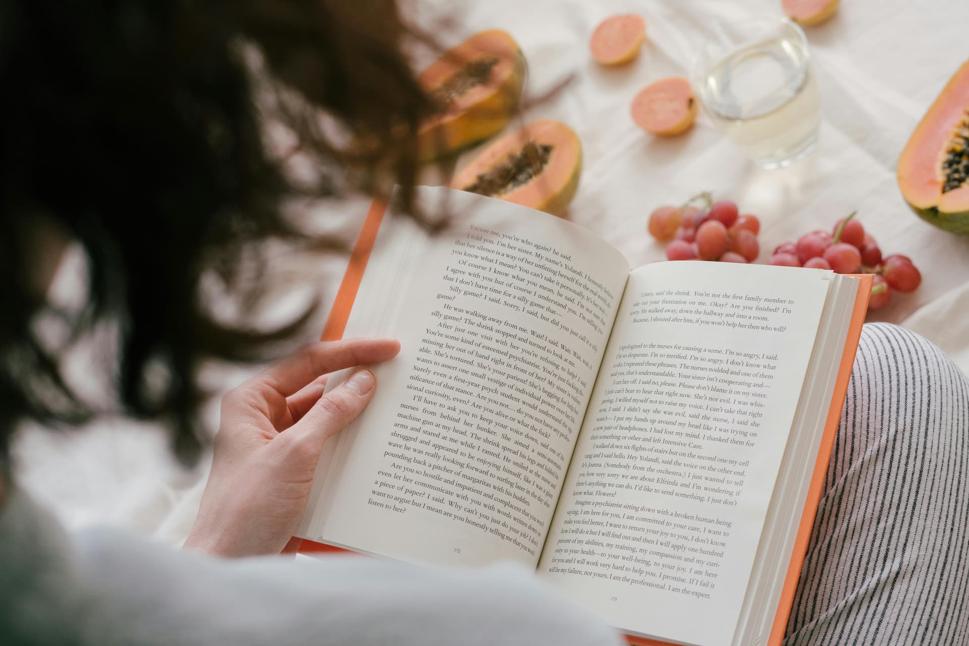 Behind the Scenes: Crafting a Page-Turning Thriller Book