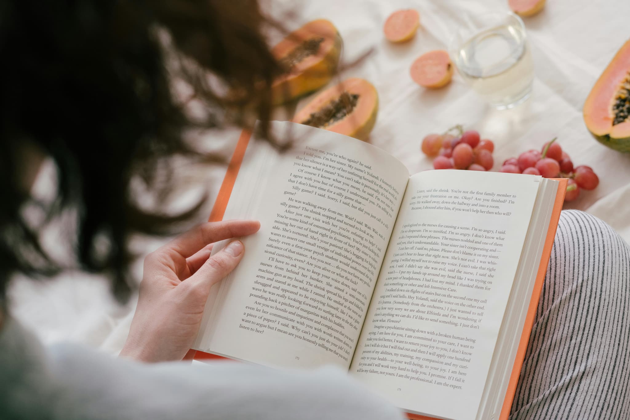 Behind the Scenes: Crafting a Page-Turning Thriller Book
