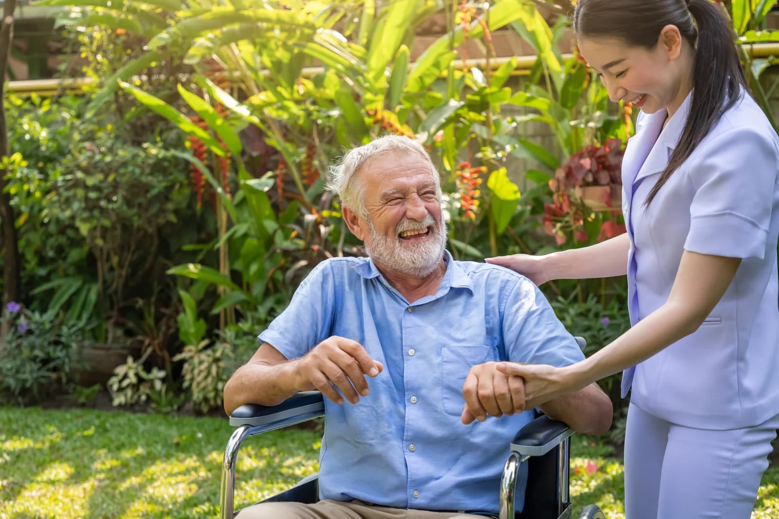 Choosing Between a Full-Time and Part-Time Elderly Care Maid