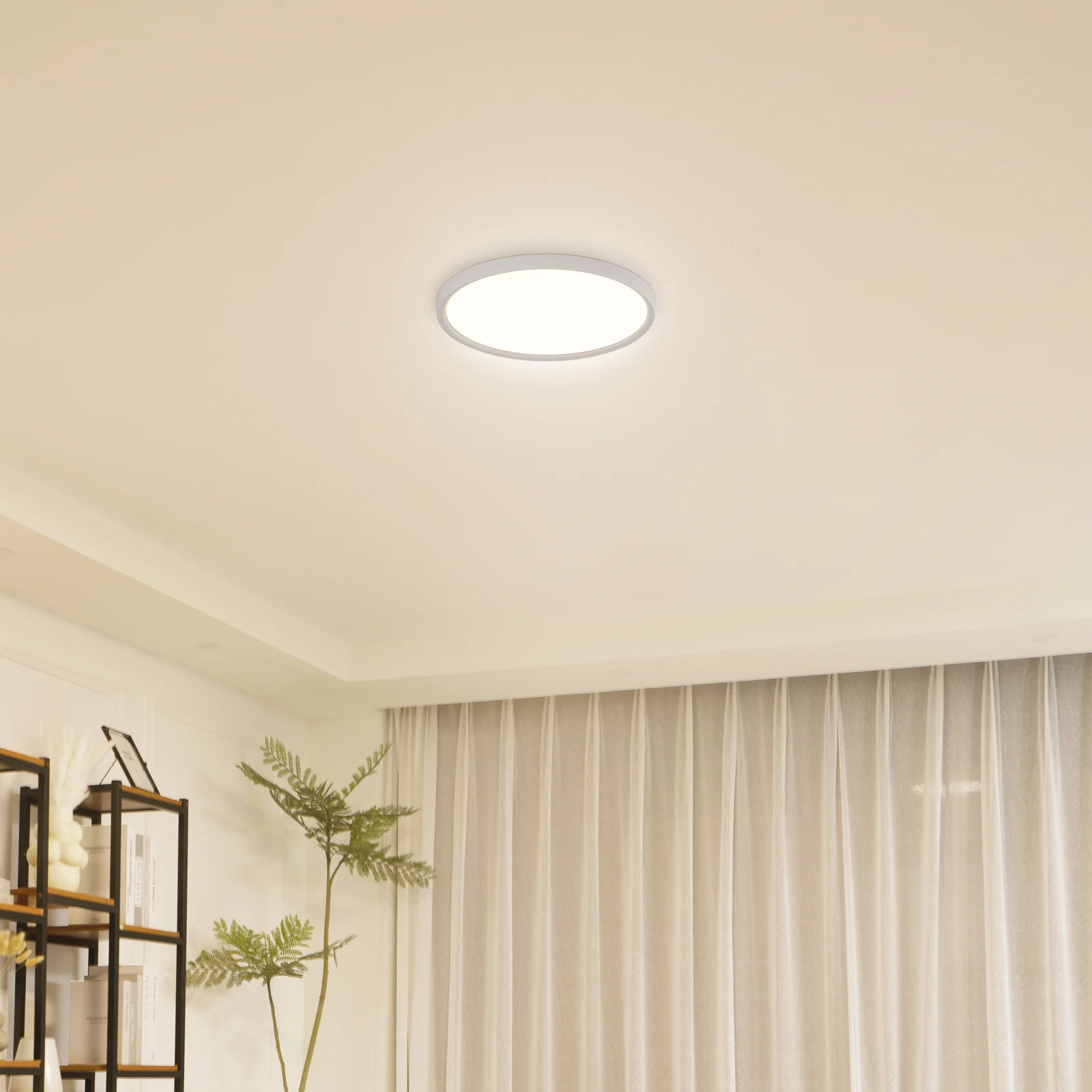 Plafón LED Profesional para Espacios Comerciales