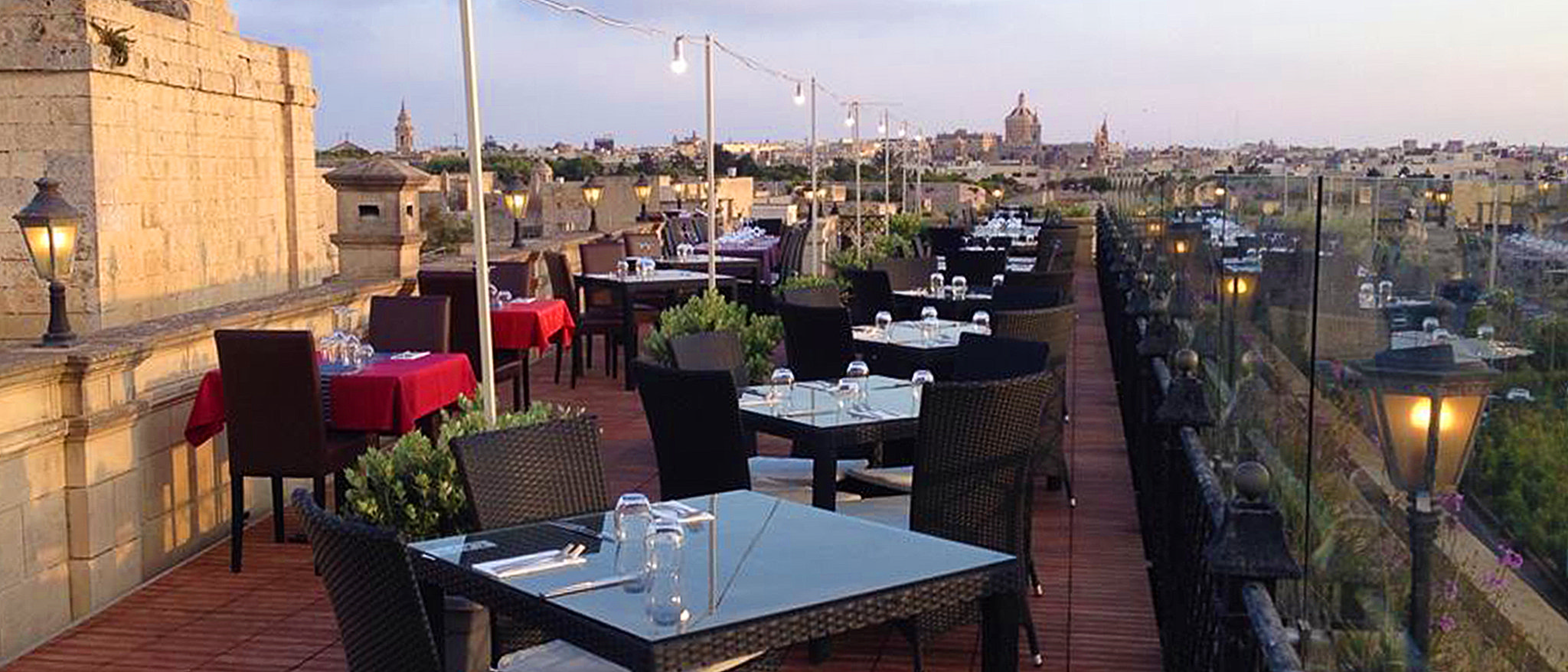 Experience the Best Indian Restaurant Malta with Authentic Cuisine and Ambiance