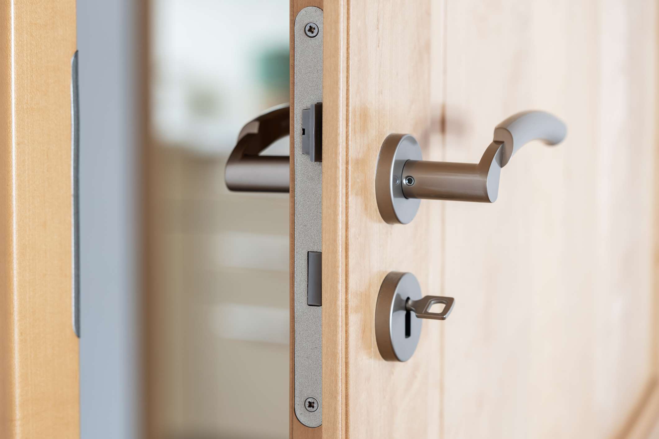 Best Online Retailers for Commercial-Grade Door Hardware: 7 Ranked