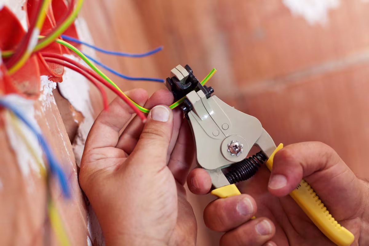 Professional Hot Tub Electrical Wiring Services in Delaware, Ohio